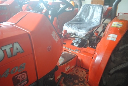 ขายรถไถ Kubota L 3408 (4WD) พร้อมดันหน้าตราช้าง และผานพรวน ตามสภาพครับ ขายรถไถ Kubota L 3408 (4WD) พร้อมดันหน้าตราช้าง และผานพรวน ตามสภาพครับ