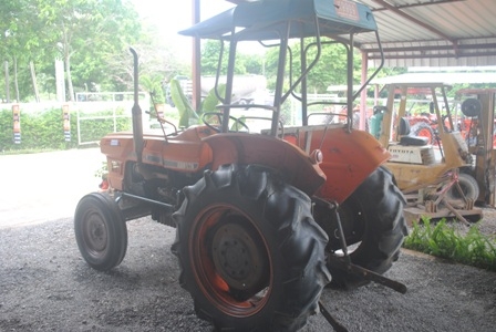 ขายรถไถ Kubota L3001 ตามสภาพครับ สีเดิมๆ ขายรถไถ Kubota L3001 ตามสภาพครับ สีเดิมๆ