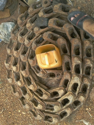 ขายโซ่ d2 48 ข้อ และลอนเลอรน้ำมัน d 2 มี 9 ลูก ขายโซ่ d2 48 ข้อ และลอนเลอรน้ำมัน d 2 มี 9 ลูก