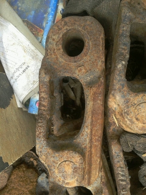 ขายโซ่ d2 48 ข้อ และลอนเลอรน้ำมัน d 2 มี 9 ลูก