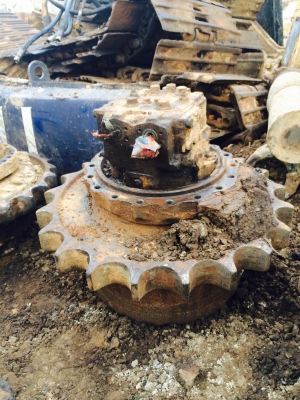 ขายด่วนตัวเดิน komatsu 200-3