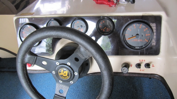 ขายเรือเร็วหนีขโมย