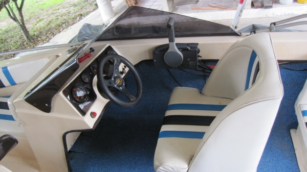 ขายเรือเร็วหนีขโมย