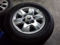 ขายล้อแม็ก chevrolet trail blazer ขอบ 16 พร้อมยาง 215/70/16 ปี 11