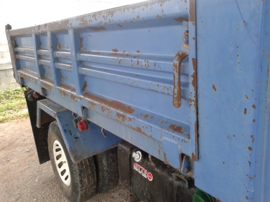 หกล้อดั้มอีซูสุ 3 คิว 100 แรงม้า   (รถสวยมาก) พร้อมใช้งาน  เล่มพร้อมโอน...