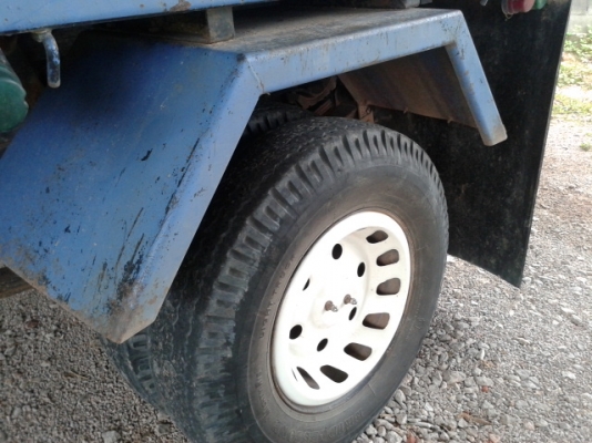 หกล้อดั้มอีซูสุ 3 คิว 100 แรงม้า   (รถสวยมาก) พร้อมใช้งาน  เล่มพร้อมโอน...