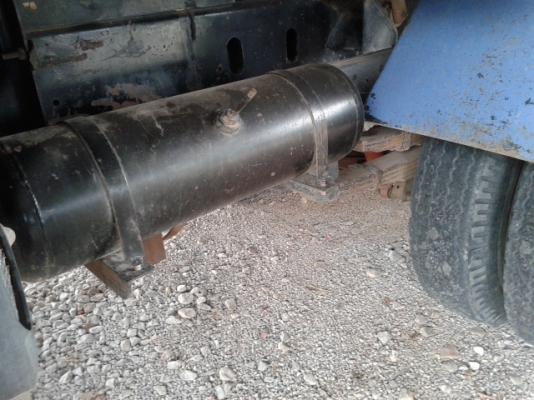 หกล้อดั้มอีซูสุ 3 คิว 100 แรงม้า   (รถสวยมาก) พร้อมใช้งาน  เล่มพร้อมโอน...