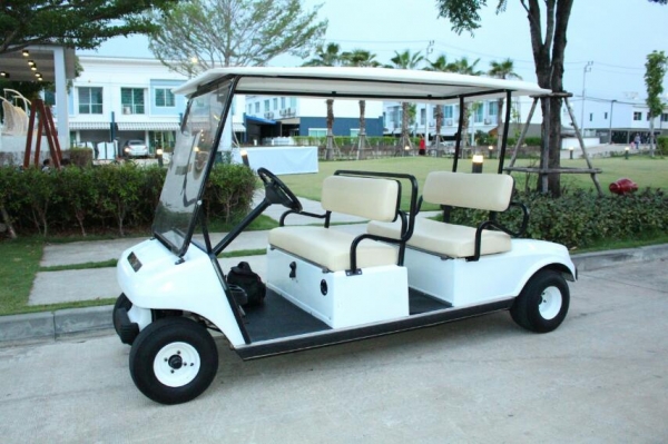 ขายรถกอล์ฟ club car 4 ที่นั่งใช้เครื่องยนต์สภาพสวย 68000 บาท