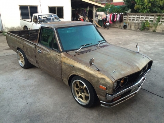 Datsun ช้างเหยียบ