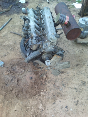 ขายเครื่องอีซูซุของแมคโคร6สูบ