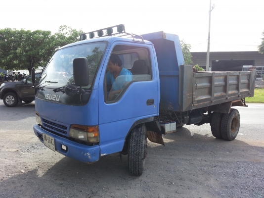 หกล้อดั้ม isuzu NPR 115 ตัวแท้ เกียร์ NPR 13 นิ้ว Fหน้าFหลัง พวงมาลัยเพาเวอร์ ระบบไฟฟ้า