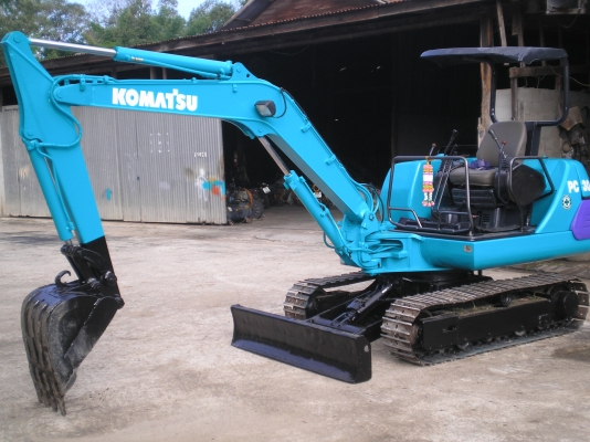 ขายแบคโฮ KOMATSU PC 30-7 ขายแบคโฮ KOMATSU PC 30-7