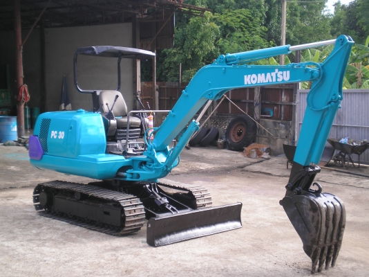 ขายแบคโฮ KOMATSU PC 30-7 ขายแบคโฮ KOMATSU PC 30-7