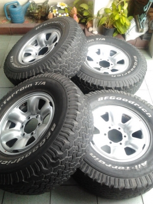 กะทะ 6รู Vigo ของใหม่ + BF All 265/75/16 ปี09 กะทะ 6รู Vigo ของใหม่ + BF All 265/75/16 ปี09