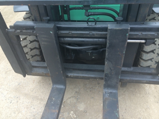 ขายด่วน!!! Mitsu รุ่นล่าสุด เครื่องดีมากๆ ออฟชั่นเต็ม 2.5ตัน 4 เมตร มีสไลด์ชิพ 235,000 ติดต่อ 094-4267888 จะเด็ด ขายด่วน!!! Mitsu รุ่นล่าสุด เครื่องดีมากๆ ออฟชั่นเต็ม 2.5ตัน 4 เมตร มีสไลด์ชิพ 235,000 ติดต่อ 094-4267888 จะเด็ด