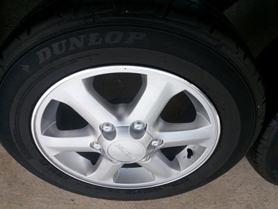 ขายล้อแม็กISUZU GOLD series 16 นิ้ว 6 ก้าน พร้อมยางปี12 4 ล้อ