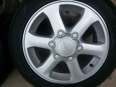 ขายล้อแม็กISUZU GOLD series 16 นิ้ว พร้อมยาง 4 ล้อ