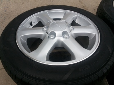 ขายล้อแม็กISUZU GOLD series 16 นิ้ว พร้อมยาง 4 ล้อ