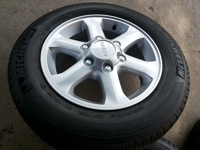 ขายล้อแม็กISUZU GOLD series 16 นิ้วพร้อมยาง215/65/16 4 ล้อ