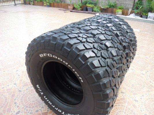 BF mud KM2 285/75R16 ดอกเต็ม สภาพเหมือนใหม่ 1 ชุด BF mud KM2 285/75R16 ดอกเต็ม สภาพเหมือนใหม่ 1 ชุด