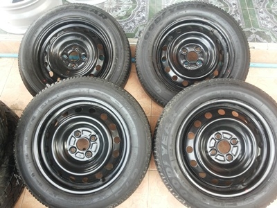 ขายล้อกะทะ TOYOTA ขอบ15 4รู100 พร้อมยางและฝาครอบ 4 ล้อ