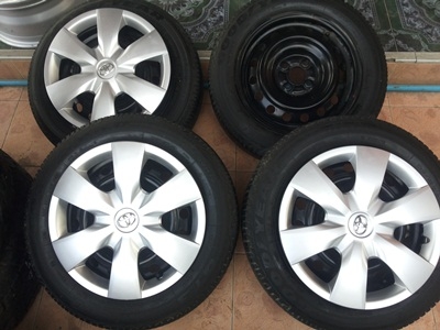 ขายล้อกะทะ TOYOTA ขอบ15 4รู100 พร้อมยางและฝาครอบ 4 ล้อ