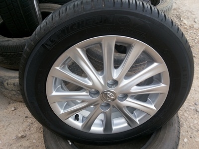 ขายล้อแม็กTOYOTA VIOS 12 ก้าน พร้อมยางปี12 4 ล้อ