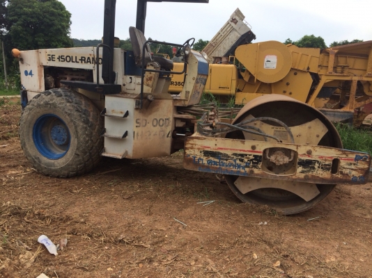 (ลงรายละเอียดใหม่...และลดราคา)รถบด10ตัน INGERSOLLRAN SD-00D H2-D4 สภาพดี ยางสวยเต็ม...