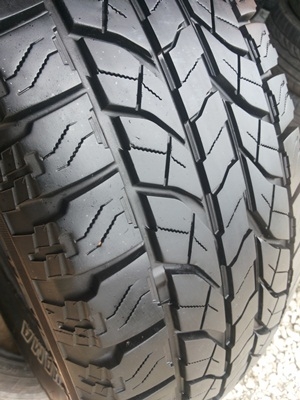 ขายยาง265/70/16 ปี 1913 YOKOHAMA GEOLANDAR AT 1 ชุด