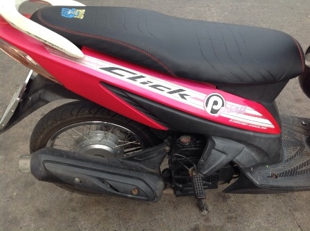 CLICK Play สตาร์ทมือเท้าปกติ ภาษีครบ ยางหน้าหลังใหม่ครับ แบตใหม่ รถสมบูรณ์จริง