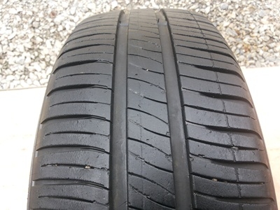 ขายยาง185/60/15 ปี 12/2เส้นปี11/2เส้น MICHERLIN ENERGY XM 2 1ชุด