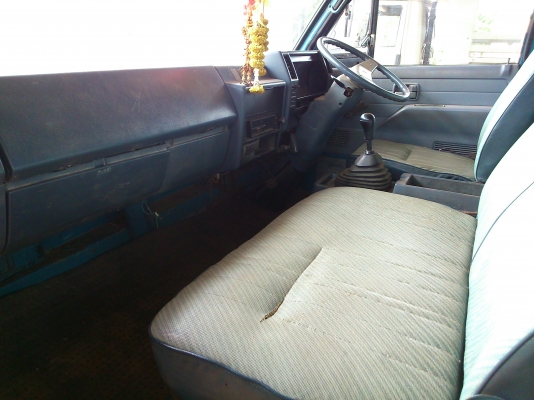 isuzu 115 ปี 35 รถห้างแท้ ยางดี คัสซีสวย isuzu 115 ปี 35 รถห้างแท้ ยางดี คัสซีสวย