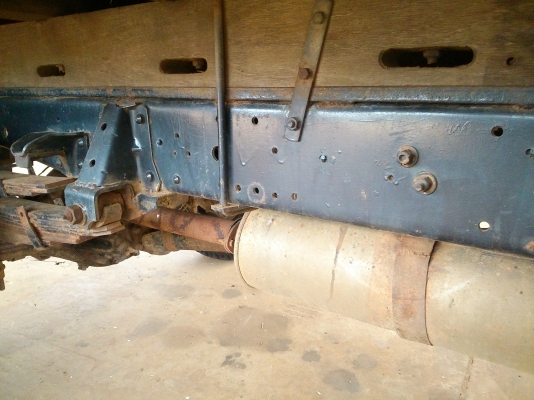 isuzu  115  ปี 35   รถห้างแท้  ยางดี คัสซีสวย