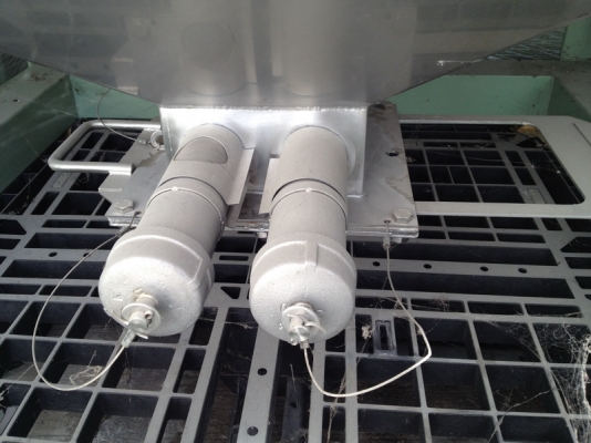 ขาย Hopper Tank ขนาด 1,500 ลิตร มีฝาปิด-เปิด ทุกใบ สภาพสวยมากๆ