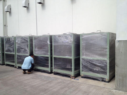 ขาย Hopper Tank ขนาด 1,500 ลิตร มีฝาปิด-เปิด ทุกใบ สภาพสวยมากๆ