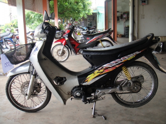 ขาย เวฟ 110 สีเทา-ดำ  มีทะเบียน