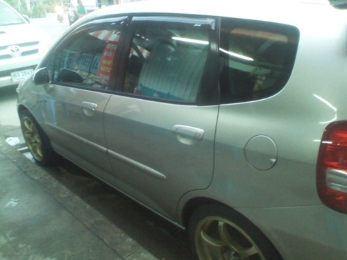 JAZZ 1.5 E ปี05 เครื่องดีไม่มีเยิ้ม ราคาจบได้จบ