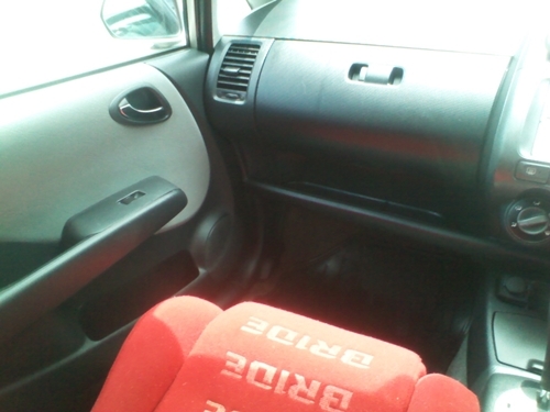 JAZZ 1.5 E ปี05 เครื่องดีไม่มีเยิ้ม ราคาจบได้จบ