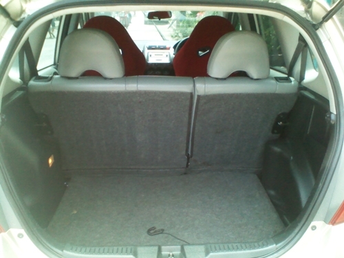 JAZZ 1.5 E ปี05 เครื่องดีไม่มีเยิ้ม ราคาจบได้จบ