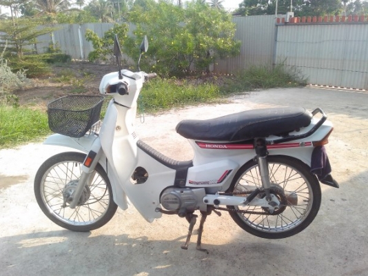 ขายดรีมคุรุ สีขาวใหม่ๆ ทะเบียนโอน