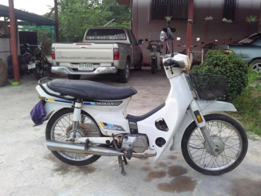 ขายดรีมคุรุ สีขาวโช็คขาวเดิมๆ ทะเบียนโอน