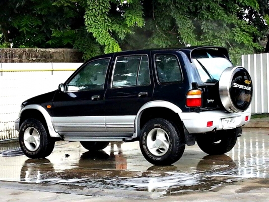 Kia 4wd SUVขนาดกลาง