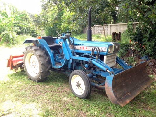 รถไถคูโบต้า รุ่น ZL2202, 22 แรงม้า 1เพลา สภาพดี พร้อมใช้งาน มีดันหน้า โรตารี่ เครื่องดี ยางดี เกียร์ดี ราคาคุยกันได้ครับ