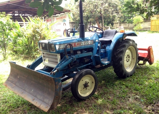 รถไถคูโบต้า รุ่น ZL2202, 22 แรงม้า 1เพลา สภาพดี พร้อมใช้งาน มีดันหน้า โรตารี่ เครื่องดี ยางดี เกียร์ดี ราคาคุยกันได้ครับ