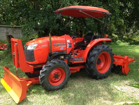 รถไถคูโบต้า รุ่นL3608 4WD 36 แรงม้า 2เพลา สภาพดีพร้อมใข้งาน มีดันหน้า โรตารี่ เครื่องดี ยางดี เกียร์ดี ราคาคุยกันได้ครับ
