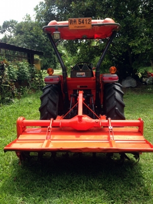 รถไถคูโบต้า รุ่นL3608 4WD 36 แรงม้า 2เพลา สภาพดีพร้อมใข้งาน มีดันหน้า โรตารี่ เครื่องดี ยางดี เกียร์ดี ราคาคุยกันได้ครับ