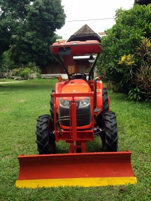 รถไถคูโบต้า รุ่นL3608 4WD 36 แรงม้า 2เพลา สภาพดีพร้อมใข้งาน มีดันหน้า โรตารี่ เครื่องดี ยางดี เกียร์ดี ราคาคุยกันได้ครับ