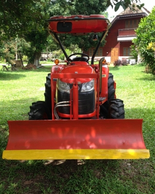 รถไถคูโบต้า รุ่นL3608 4WD 36 แรงม้า 2เพลา สภาพดีพร้อมใข้งาน มีดันหน้า โรตารี่ เครื่องดี ยางดี เกียร์ดี ราคาคุยกันได้ครับ