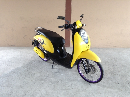 ขาย!!! สกู๊ปปี้ไอ ปี53 รถเครื่องดีคับ ทะเบียนครบ ภาษี57