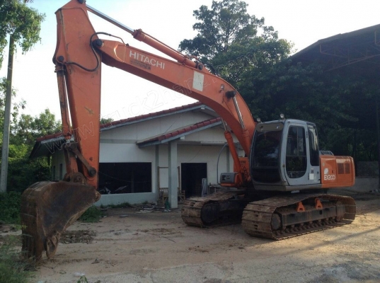 รถแบคโฮ HITACHI EX200 รุ่น 5